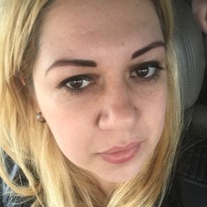 Meet your Posher, Rina